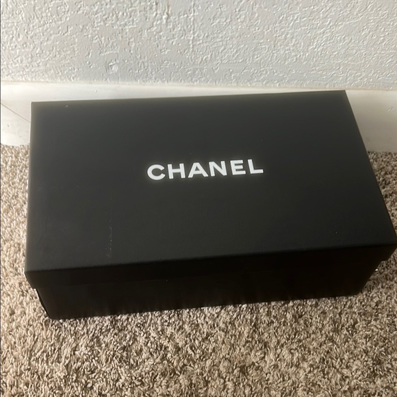 CHANEL Black Shoe Box - Picture 1 of 8